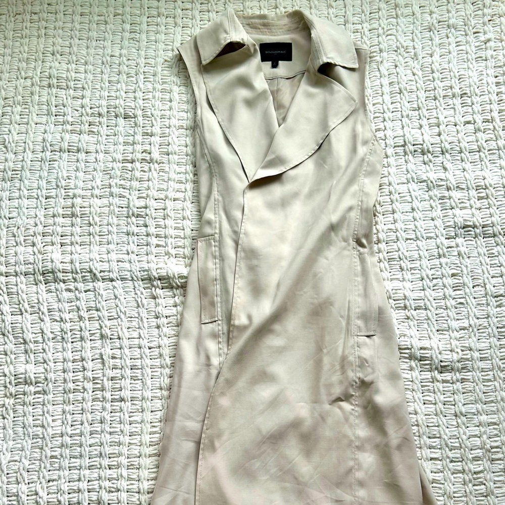 Banana Republic | Sleeveless Trench Vest